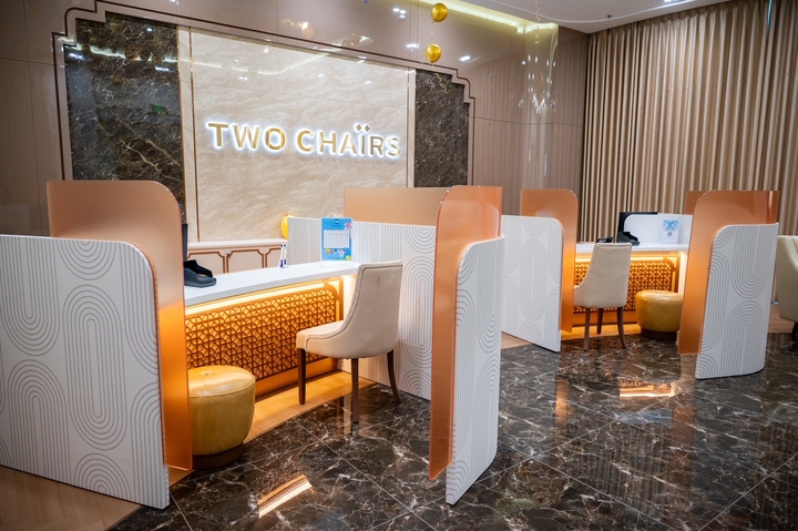 Dịch vụ "Two Chairs" dành cho khách hàng ưu tiên tại Woori Bank.