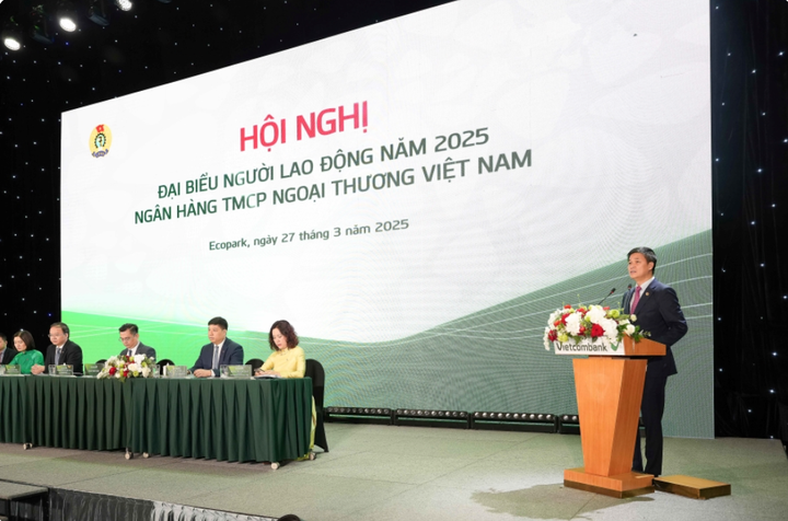 Ông Ngọ Duy Hiểu - Phó Chủ tịch Tổng Liên đoàn Lao động Việt Nam - phát biểu chỉ đạo tại Hội nghị.