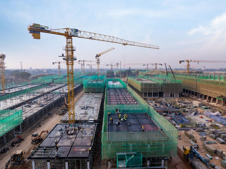 Các phân khu đang được thi công thần tốc để bắt đầu bàn giao từ Quý III và đưa vào khai thác kinh doanh ngay trong năm nay.