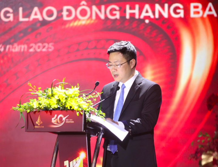 Ông Hà Quang Hòa, Tổng Giám đốc Vinataba phát biểu tại buổi lễ.