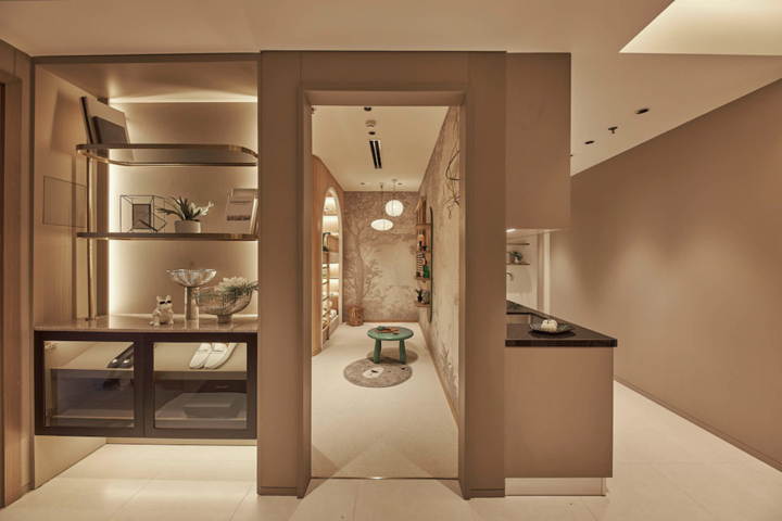 Khu vực bếp cũng là một điểm nhấn của dòng sản phẩm ANGIA 65 với tên gọi “Airy Kitchen”, bố trí liên thông với lô gia , đảm bảo sự thông thoáng, đặc biệt thuận tiện cho các bà nội trợ. Hệ thống tủ bếp trên & dưới có màu sắc hài hòa với tổng thể và được bàn giao với đầy đủ các trang thiết bị.
