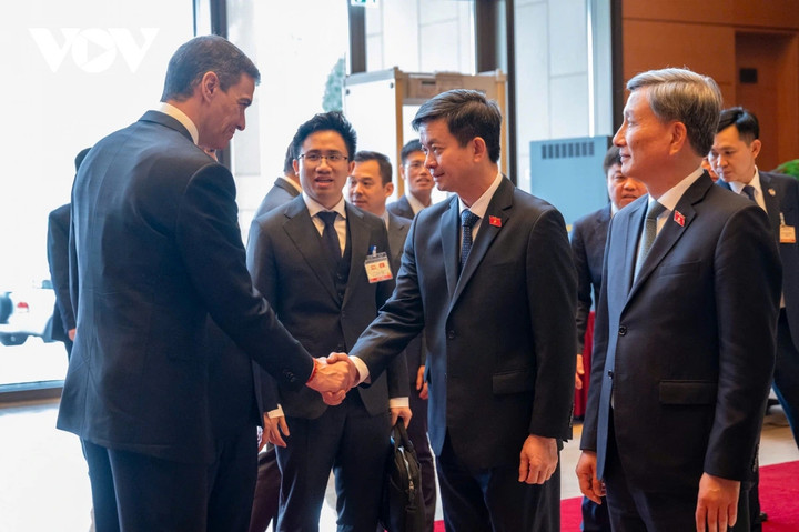 Chủ tịch Quốc hội Trần Thanh Mẫn hội kiến Thủ tướng Tây Ban Nha Pedro Sánchez - 3