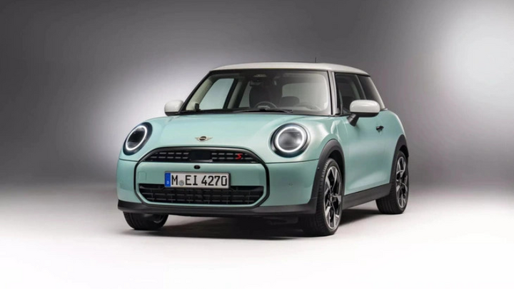 MINI Cooper 2024 tiếp tục là biểu tượng của dòng xe hatchback cỡ nhỏ. (Ảnh: Auto365)