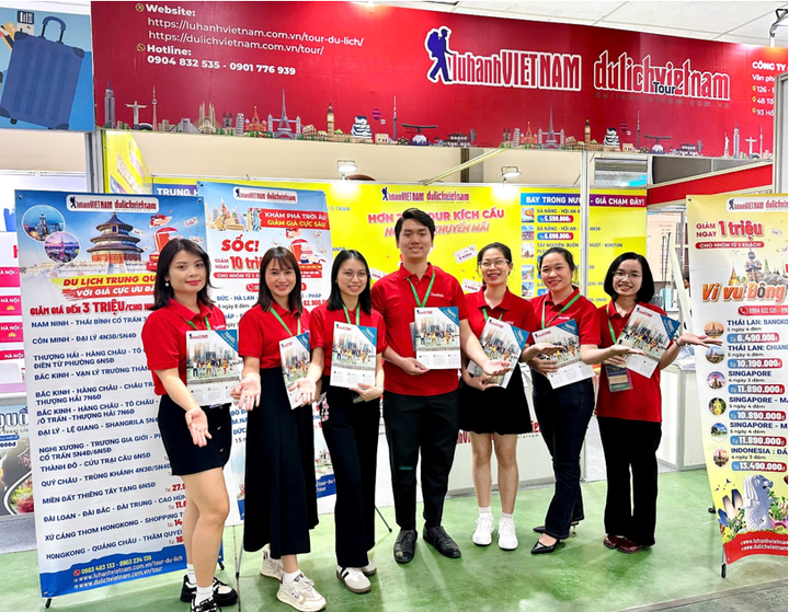 Giá hời bất ngờ - khách tranh thủ 'gom tour' ngay tại hội chợ VITM 2025 - 2