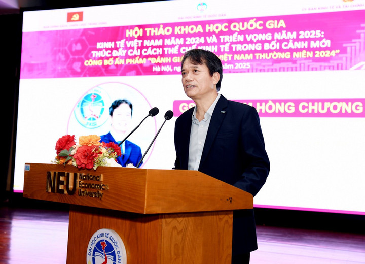 GS.TS Phạm Hồng Chương, Giám đốc Đại học Kinh tế quốc dân đồng chủ biên ấn phẩm.
