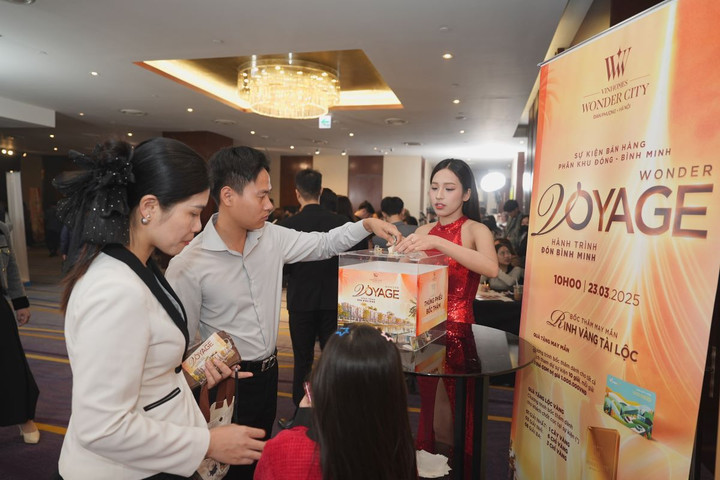 Phân khu Hừng Đông sold-out 100% giỏ hàng đợt đầu chỉ sau 3 giờ mở bán.