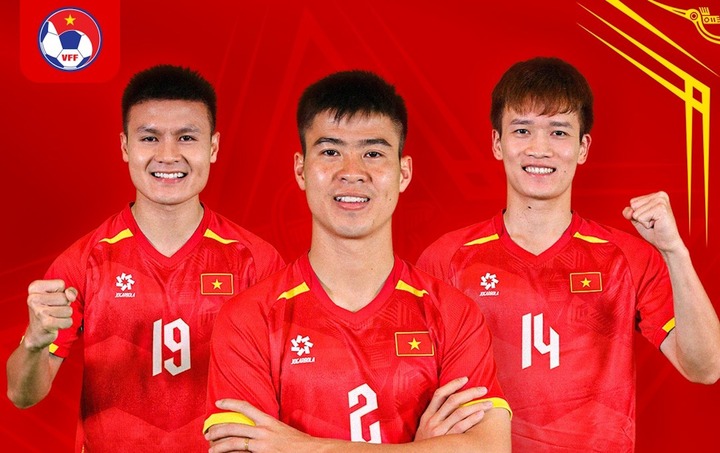 Ba tuyển thủ Việt Nam sẽ đối đầu với Man Utd.