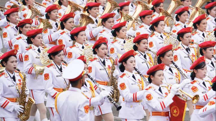 Chương trình diễu binh, diễu hành do Bộ Quốc phòng chủ trì.