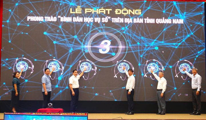 Sáng 18/4, Ban Thường vụ Tỉnh ủy Quảng Nam tổ chức lễ phát động phong trào “Bình dân học vụ số” trên địa bàn tỉnh.