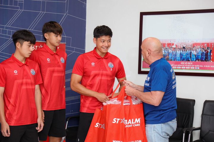 Trung tâm bóng đá PVF - lò đào tạo cầu thủ trẻ được chứng nhận cấp cao nhất của AFC - tiếp tục phát triển y học thể thao cùng đối tác Hà Lan.