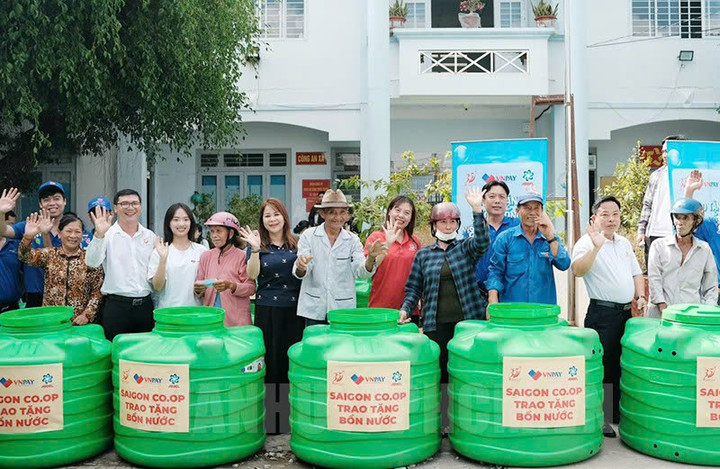 Saigon Co.op triển khai dự án công trình xã hội Co.op Cares.