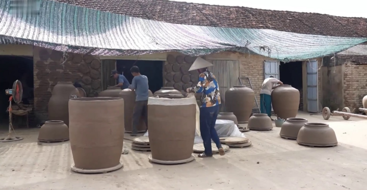 Làng gốm Gia Thủy - nơi gìn giữ hồn gốm truyền thống.