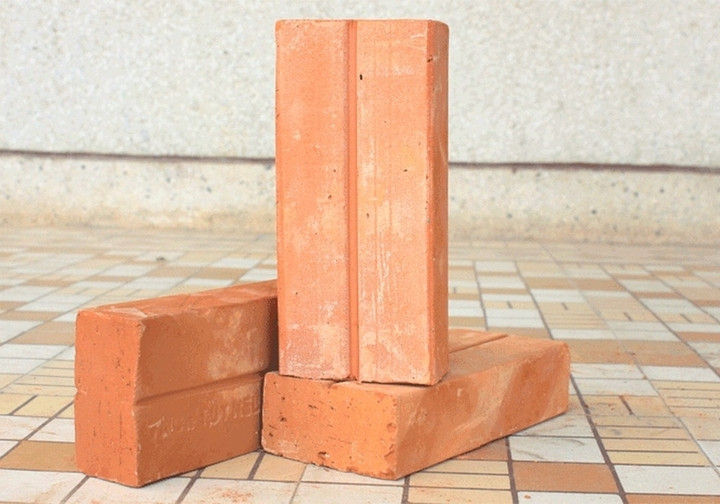 Gạch đặc có khả năng chịu lực tốt. (Ảnh: SBS House)