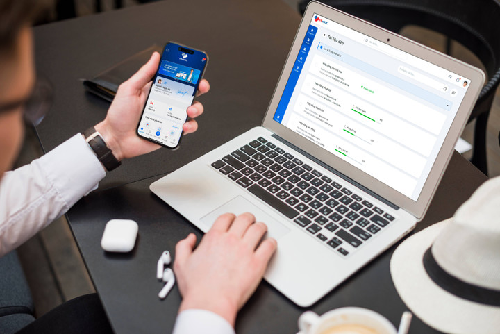 Nền tảng ký văn bản và hợp đồng điện tử VNeDOC hỗ trợ đa nền tảng giúp người dùng thuận tiện khi sử dụng.