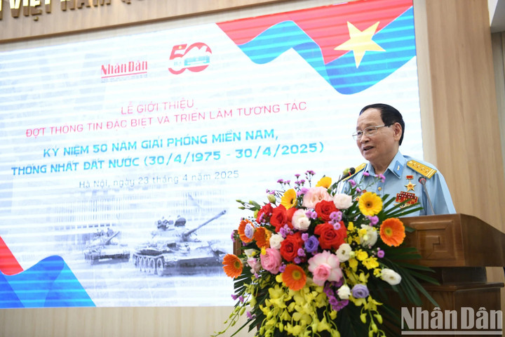 Đại tá Nguyễn Văn Lục, Anh hùng lực lượng vũ trang Nhân dân.