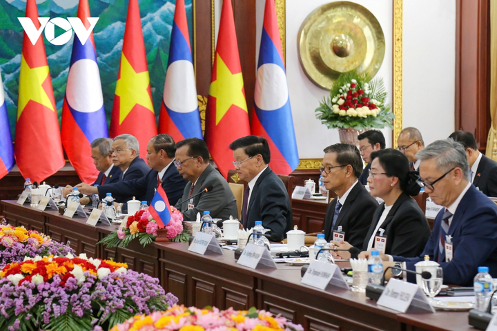 Tổng Bí thư, Chủ tịch nước Lào Thongloun Sisoulith phát biểu tại Hội đàm.