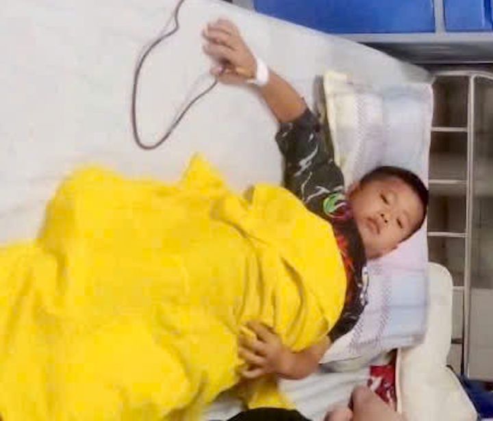 Em Lê Phúc Thịnh hiện đã được điều trị qua cơn nguy kịch. (Ảnh: CATH)