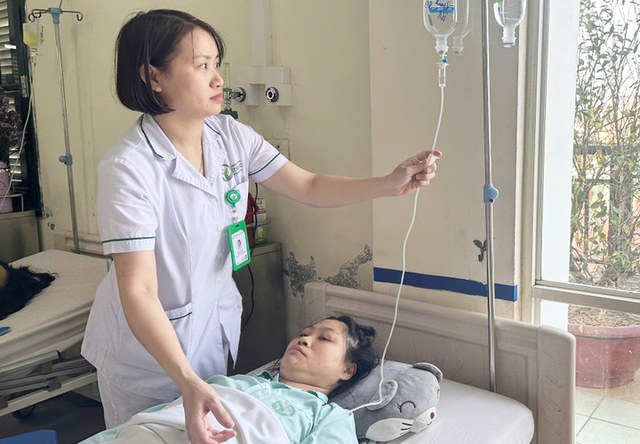 Hình ảnh Thuý trước phẫu thuật cắt túi mật.