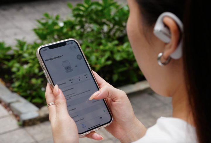 Người dùng cũng có thể dễ dàng điều chỉnh các tùy chọn trên ứng dụng HUAWEI Audio Connect.