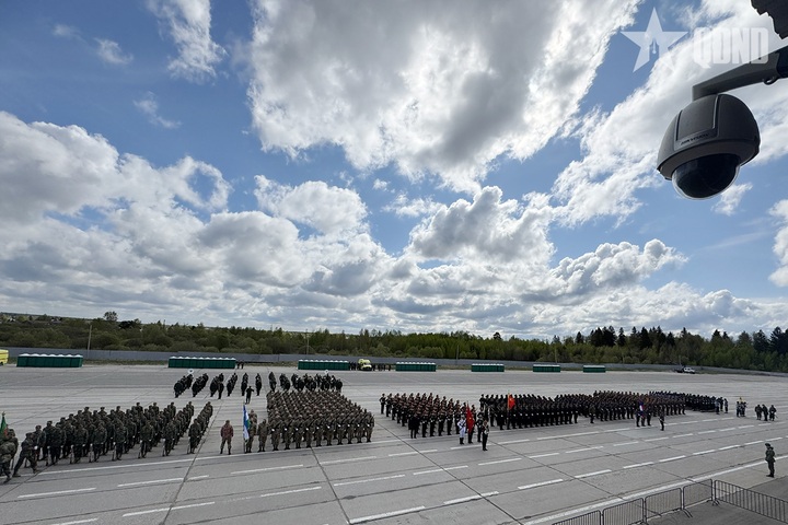 Đoàn Việt Nam tham gia lễ duyệt binh tại Nga hợp luyện tại thao trường Alabino - 2