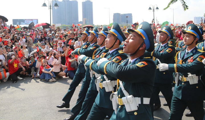 Trực tiếp: Tổng duyệt diễu binh, diễu hành ở TP.HCM - 2