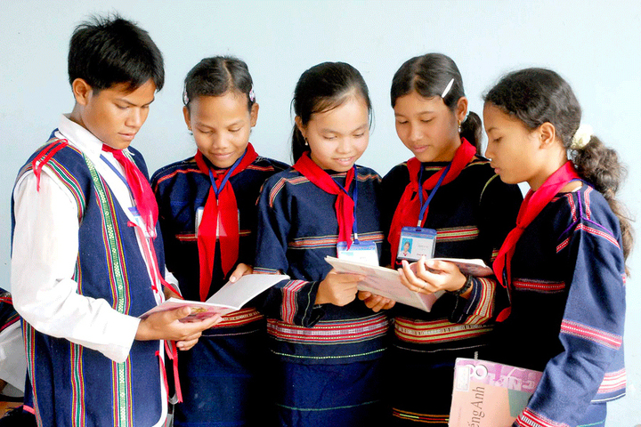 Chính phủ quy định học sinh bán trú, học viên bán trú được hỗ trợ tiền ăn, tiền nhà ở, hỗ trợ gạo.