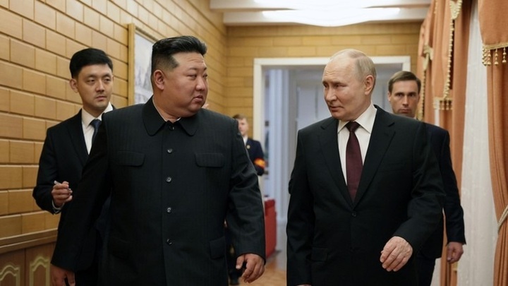 Chủ tịch Triều Tiên Kim Jong-un và Tổng thống Nga Vladimir Putin.