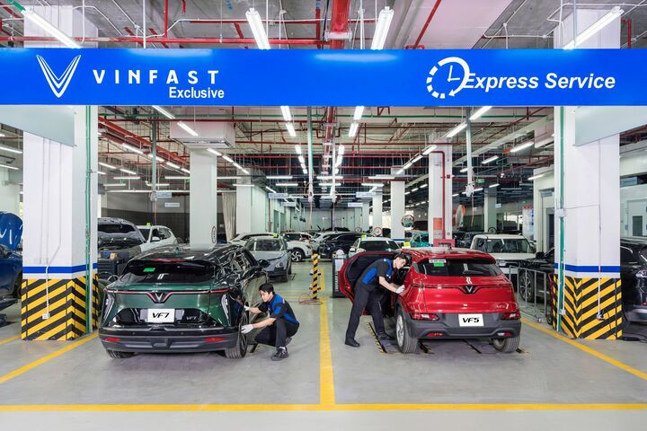 VinFast xác lập chuẩn dịch vụ hậu mãi 'nhiều cái nhất' trên thị trường xe Việt - 1