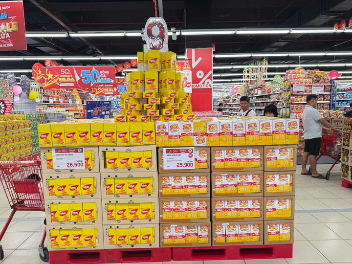 LOTTE Mart Gò Vấp tung nhiều khuyến mại kép dịp sinh nhật lần thứ 9 và đại lễ 30/4.