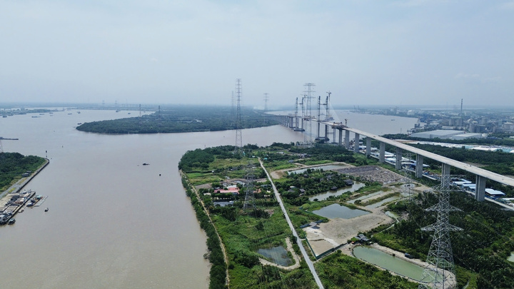 Metro Cần Giờ cũng đi song song với cao tốc Bến Lức - Long Thành. (Ảnh: M.Q)