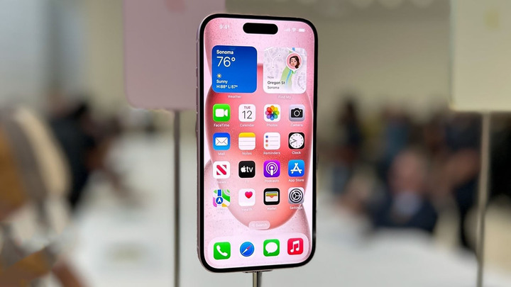 iPhone 15 thiếu đi Apple Intelligence do chip không hỗ trợ.