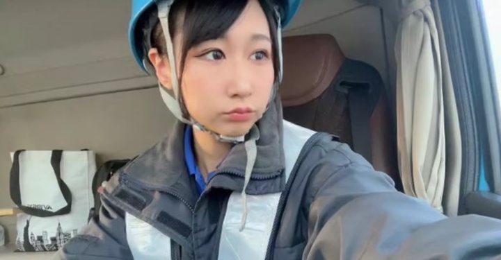 Kana chia sẻ các video ghi lại trải nghiệm của mình, cung cấp góc nhìn sâu sắc về công việc hàng ngày.