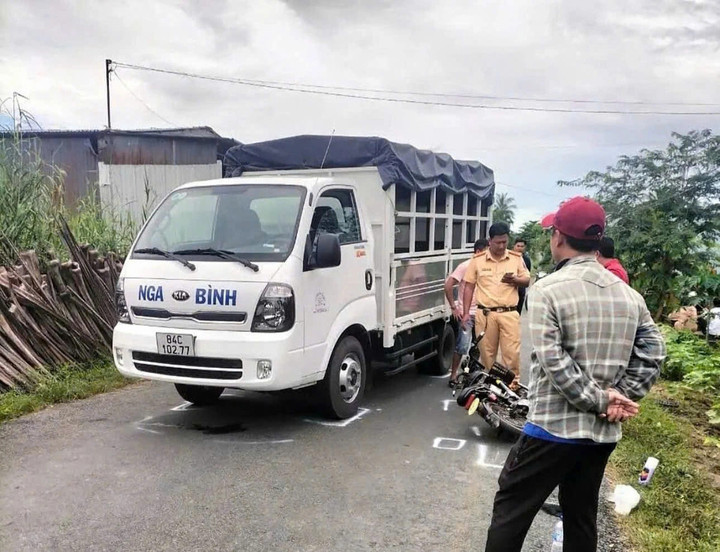 Hiện trường vụ tai nạn. (Ảnh: E.X)