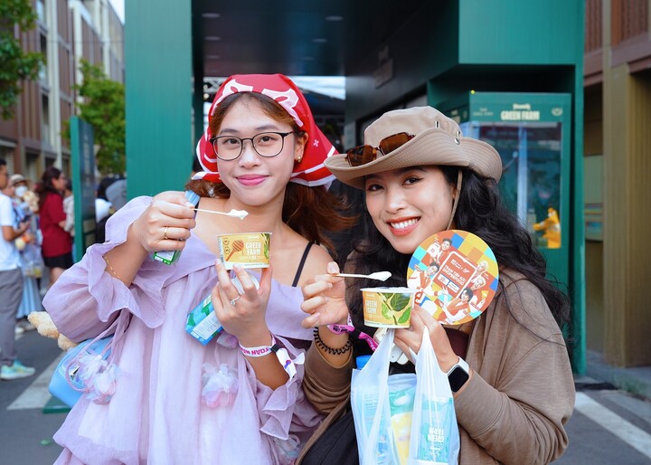 Vinamilk đổi mới từ sản phẩm đến trải nghiệm, tiếp cận người tiêu dùng trẻ. (Ảnh: Vi Nam)