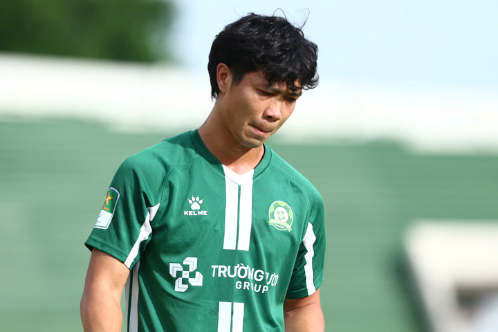Công Phượng không ghi bàn.