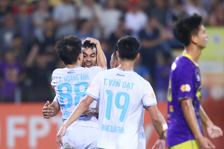 Trực tiếp bóng đá Hà Nội FC 0-3 Nam Định: Chủ nhà bế tắc - 2