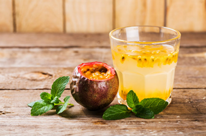 Chanh dây là loại trái cây tương đối phổ biến vào mùa hè (Ảnh: Shutterstock)