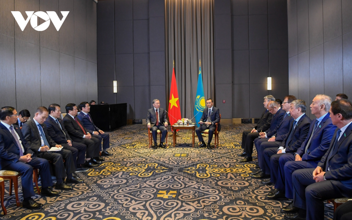 Quang cảnh cuộc hội kiến.