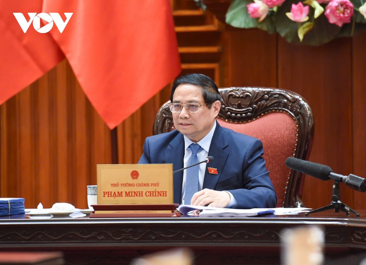 Thủ tướng phát biểu tại phiên họp.