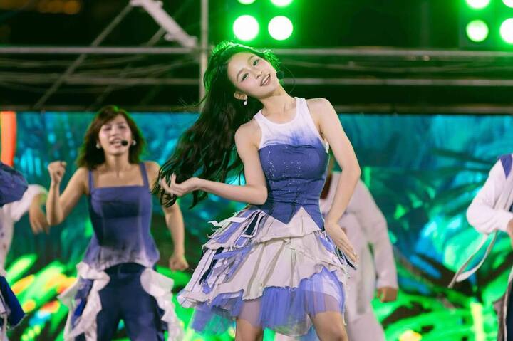 Bảo Ngọc đóng "Lật mặt 8" của Lý Hải.