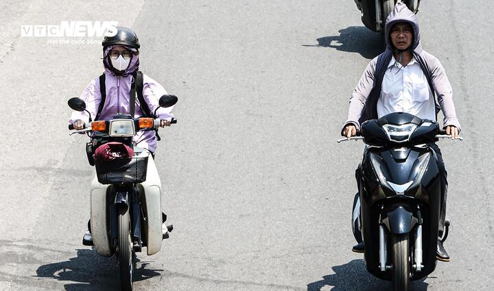 Bắc Bộ và Trung Bộ xuất hiện nắng nóng đặc biệt gay gắt trong hai ngày 8-9/5. (Ảnh minh hoạ: Đắc Huy)