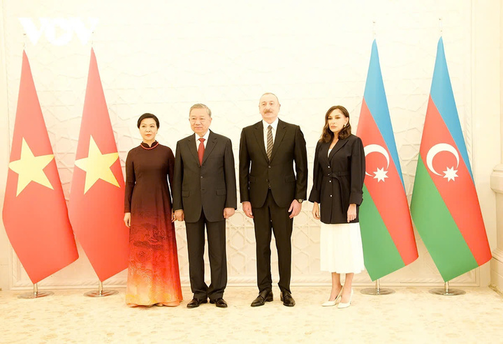 Tổng thống Azerbaijan và Phu nhân chào đón Tổng Bí thư Tô Lâm và Phu nhân.
