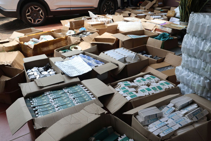 Mỹ phẩm giả được Nguyễn Văn Khánh sản xuất.