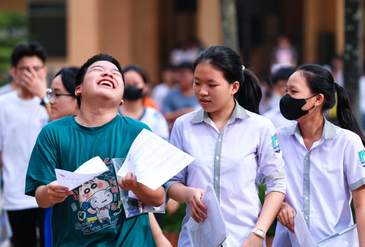 Các chuyên gia lo ngại việc một số trường đại học quá lạm dụng IELTS trong xét tuyển. (Ảnh minh hoạ)