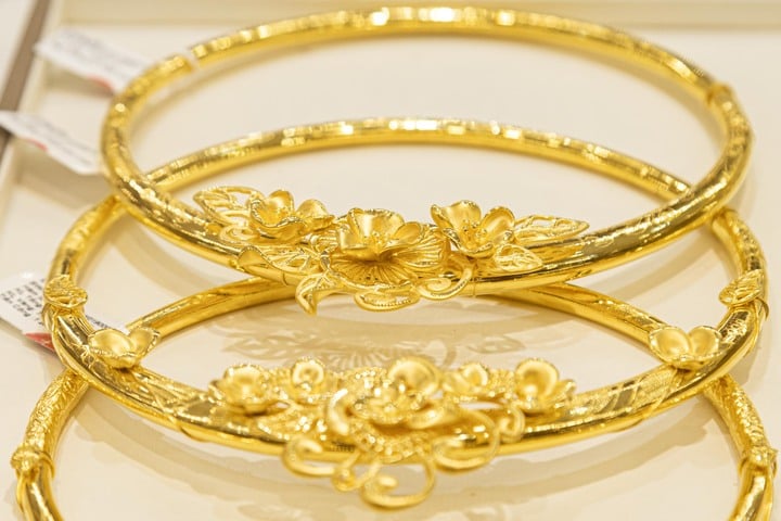 Giá vàng đi xuống. (Ảnh: Công Hiếu).
