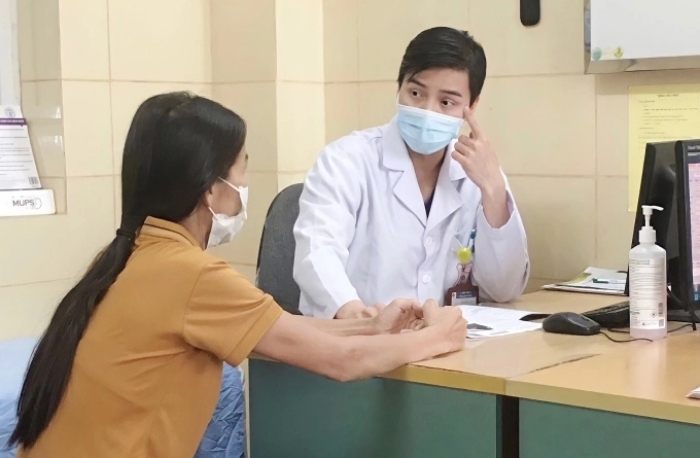 Day dứt của bác sĩ khi người nhà bệnh nhân xin giấu bệnh ung thư