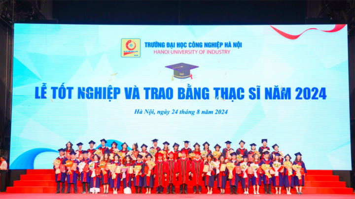 Không chỉ là lễ tốt nghiệp, đó là khoảnh khắc khẳng định bản thân, HaUI chào đón thế hệ học viên cao học với khát vọng vươn tầm cao mới.