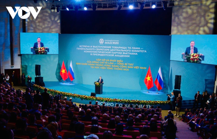 Toàn cảnh buổi phát biểu.