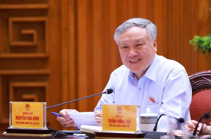 Phó Thủ tướng Thường trực Chính phủ Nguyễn Hòa Bình phát biểu tại cuộc họp. (Ảnh: VGP/Nhật Bắc)
