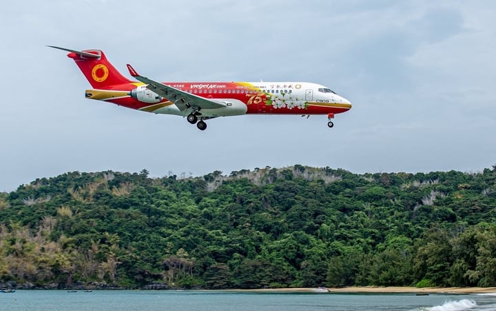Vietjet sử dụng máy bay Comac của Trung Quốc để thực hiện các chuyến bay ra Côn Đảo.